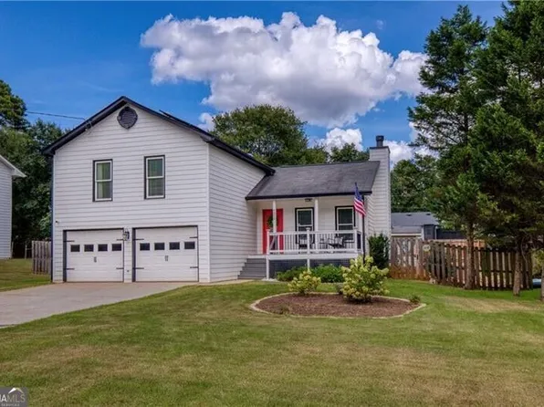 4270 Hidden Meadow Cir, Buford, GA 30518