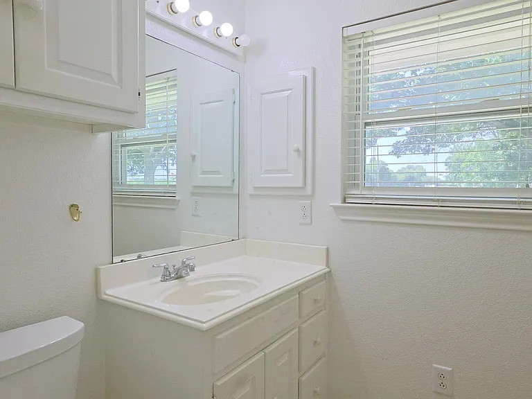 2550 W Lucas Rd — Photo 5