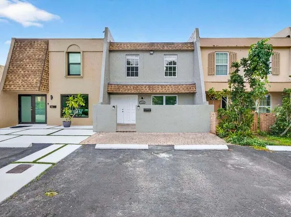 7506 NW 75th Street, Tamarac, FL 33321