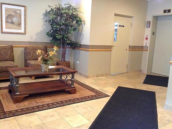 3rd image of 3401 N Carriageway Dr Unit 202