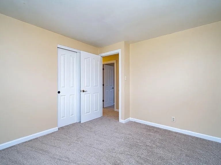 1121 Peidmont Dr — Photo 8