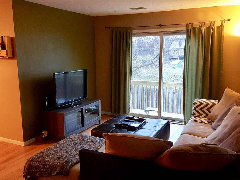 Living Room. 