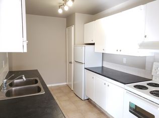 Karen Hall, Fort Saskatchewan, AB T8L 1N6