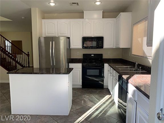 3rd image of 661 Newquay Ct #0