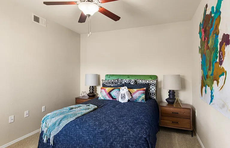 Ashford Apartments — Photo 17