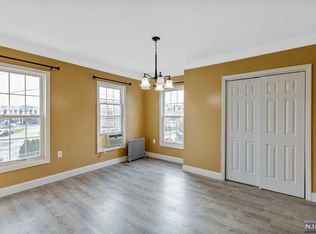 41 Harrison Ave FLOOR 2, Saddle Brook, NJ 07663