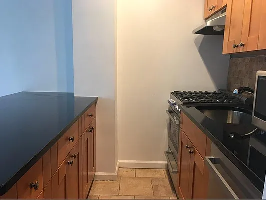 Rented by R New York | media 7