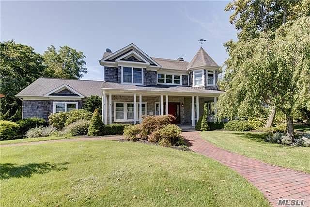 1st image of 299 Sterling Pl