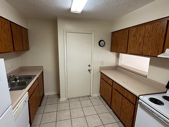 2nd image of 2020 Continental Ave APT 224