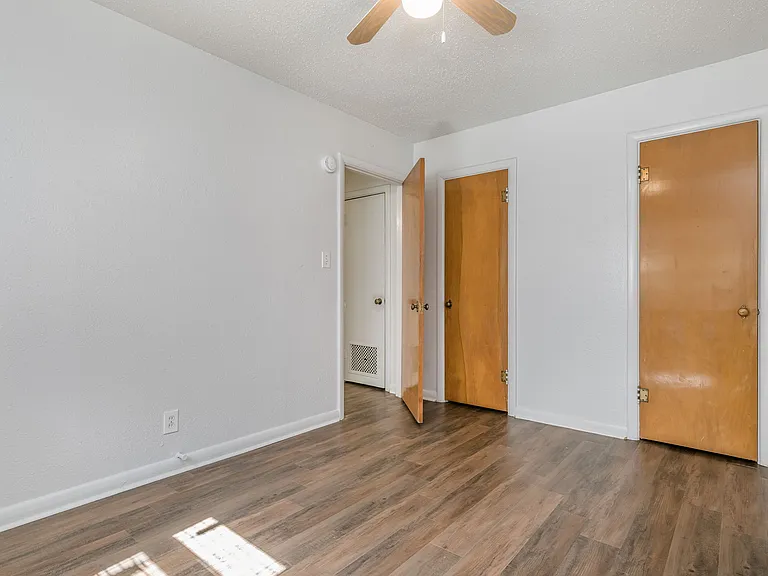 2304 SW 8th Ave #1 — Photo 13