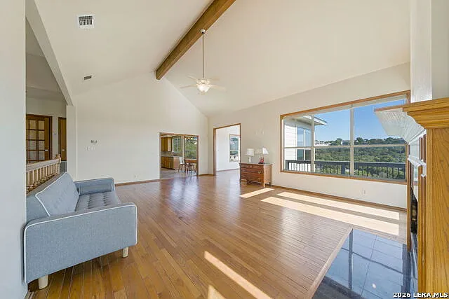 19318 Strauss — Photo 6