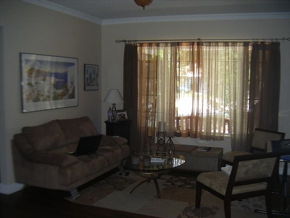4th image of 410 N Highland Ave