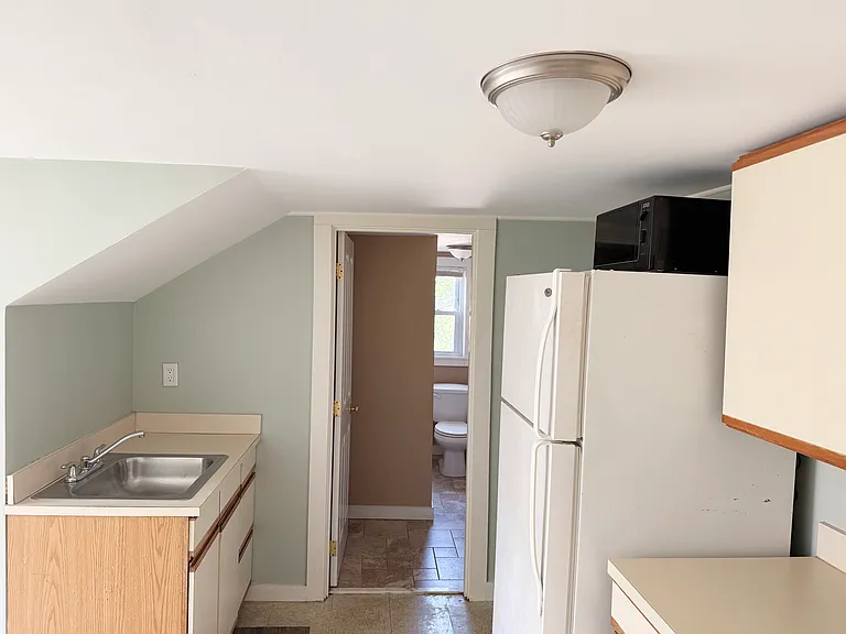 23 1/2 Central St #3 — Photo 8