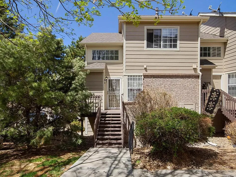 1470 S Quebec Way #128