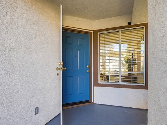 3rd image of 1572 Firestone Loop
