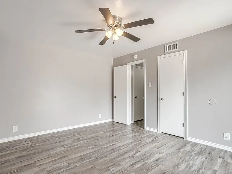 Foxfire Apartments — Photo 27