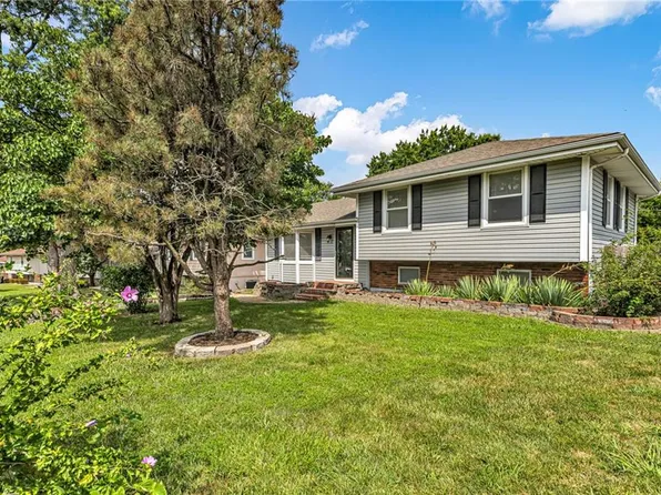 1304 NW 65th Ter, Kansas City, MO 64118