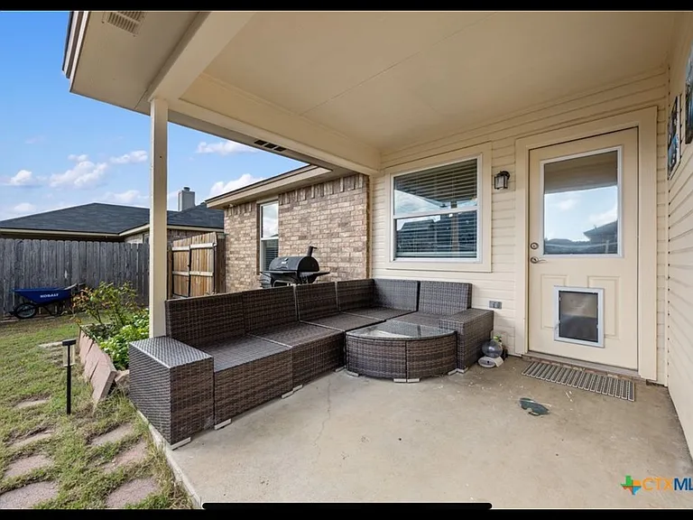 3810 Clementine Dr — Photo 21
