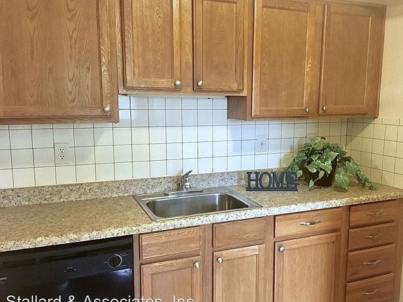2nd image of 2434 E Kelly St APT 20B