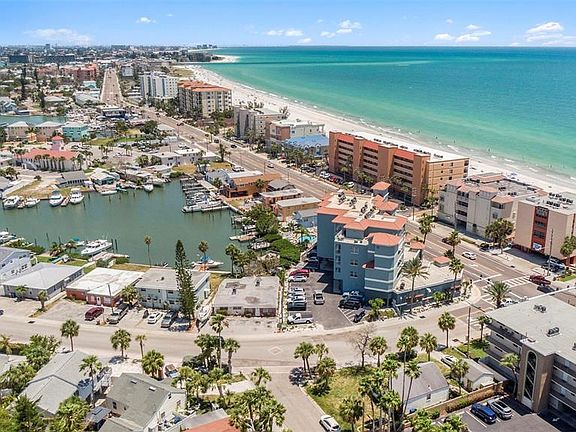 3rd image of 13999 Gulf Blvd #406