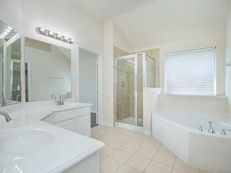 835 Aqua Vista Ln — Photo 26