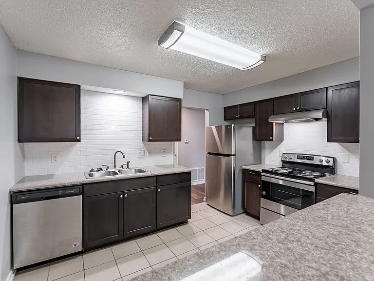 Northpark Apartments — Photo 1