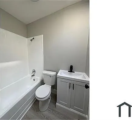 531 N Streeper St — Photo 6