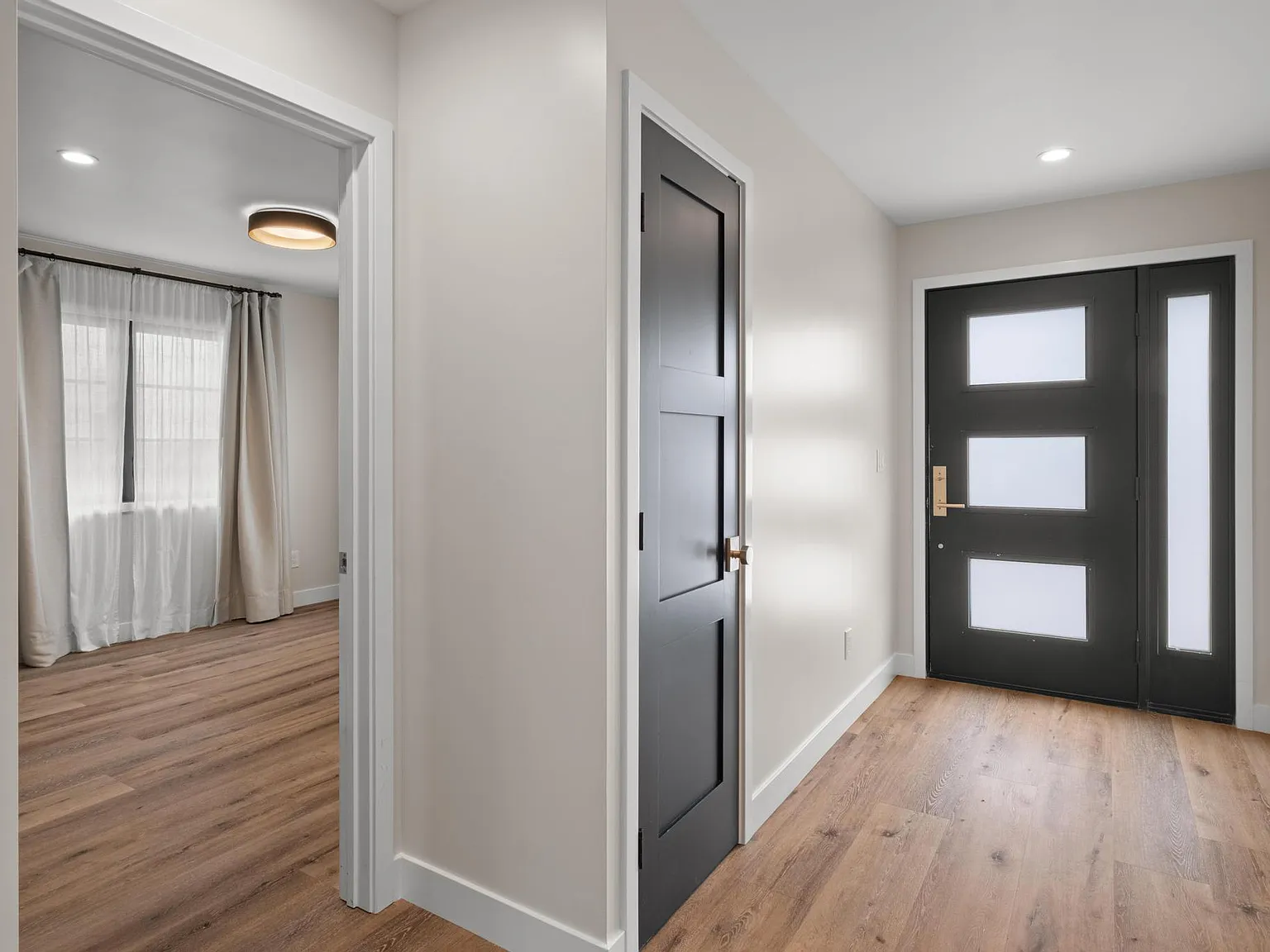 4 bed, 1784 sqft, $4,895 — Photo 4