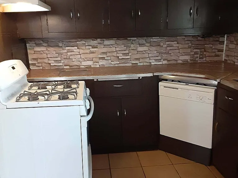 3208 Morehead Ave #EL — Photo 14