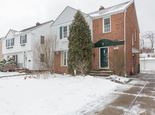 4414 Baintree Rd, University Heights, OH 44118