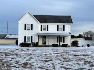 33 Crookhorn Rd, Montross, VA 22520