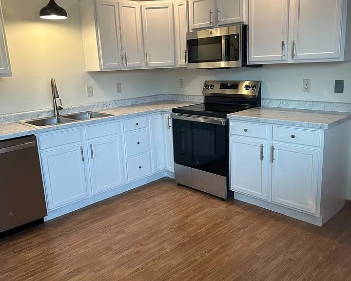 2806 Willow Dr #1 — Photo 2
