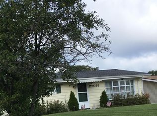 9088 Coventry Dr, Northfield, OH 44067