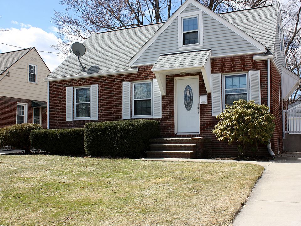 1st image of 2528 9th St