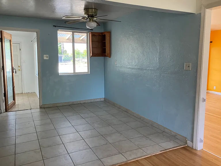 N Piedra Rd — Photo 10