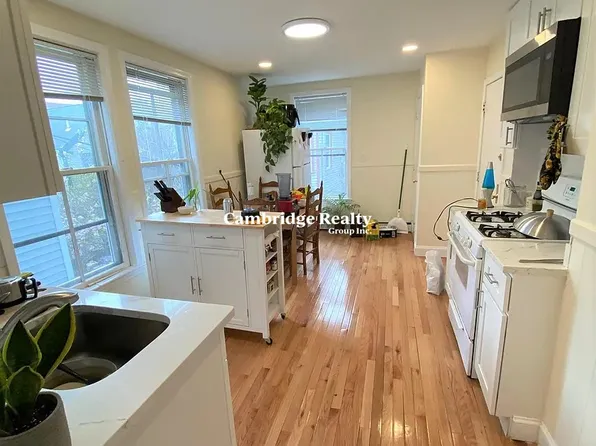 359 Western Ave #U3, Cambridge, MA 02139
