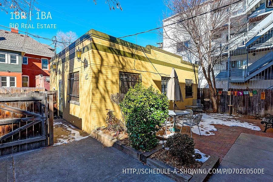 1st image of 1439 N Detroit St #6