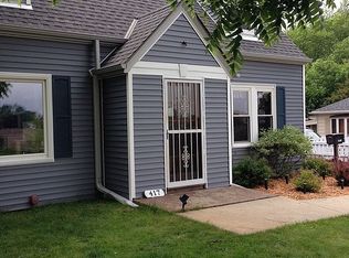 417 N 97th St, Wauwatosa, WI 53226