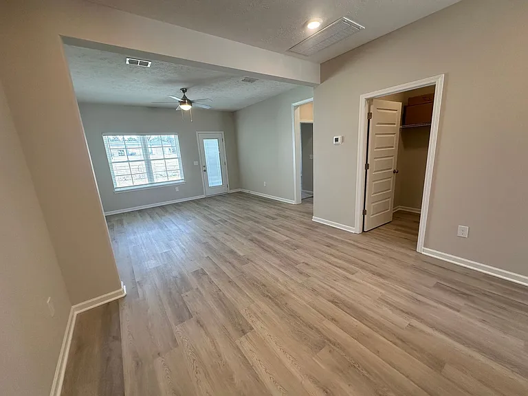1850 Madison St #302 — Photo 6