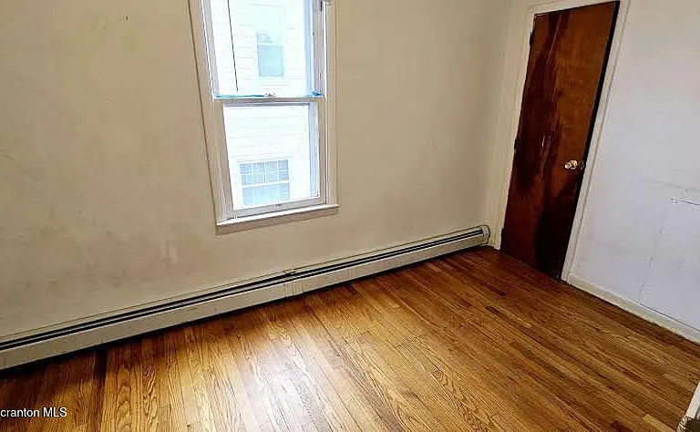 942 E Elm St #2 — Photo 8