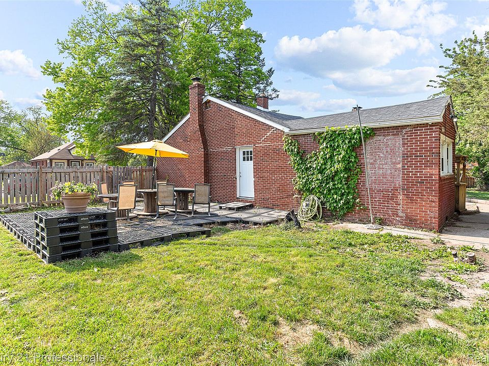3231 Spruce St, photo 26