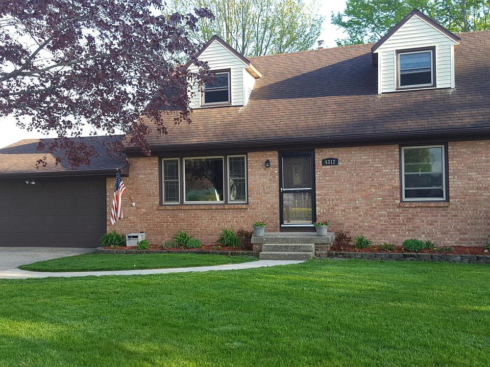 1st image of 4312 42nd St SW