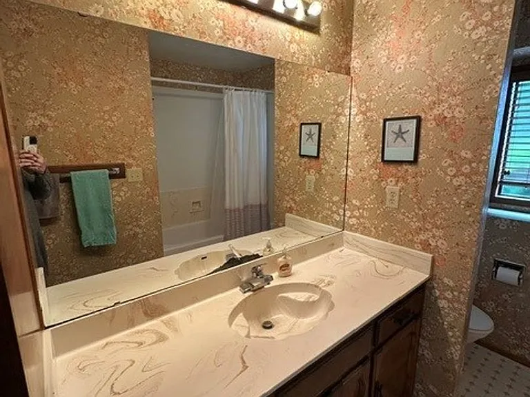 805 Cameo Ct — Photo 11