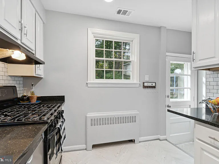 4914 Flint Dr — Photo 12