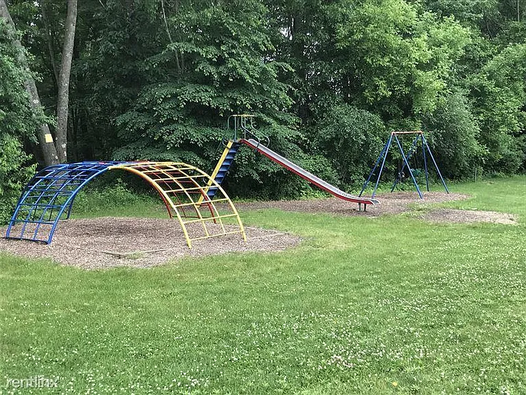 Brentwood II — Photo 12