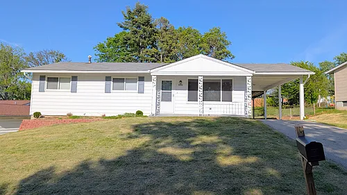 3356 Clemens Dr Photo 1