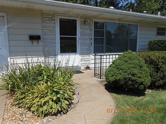 2nd image of 10185 Dellridge Ln