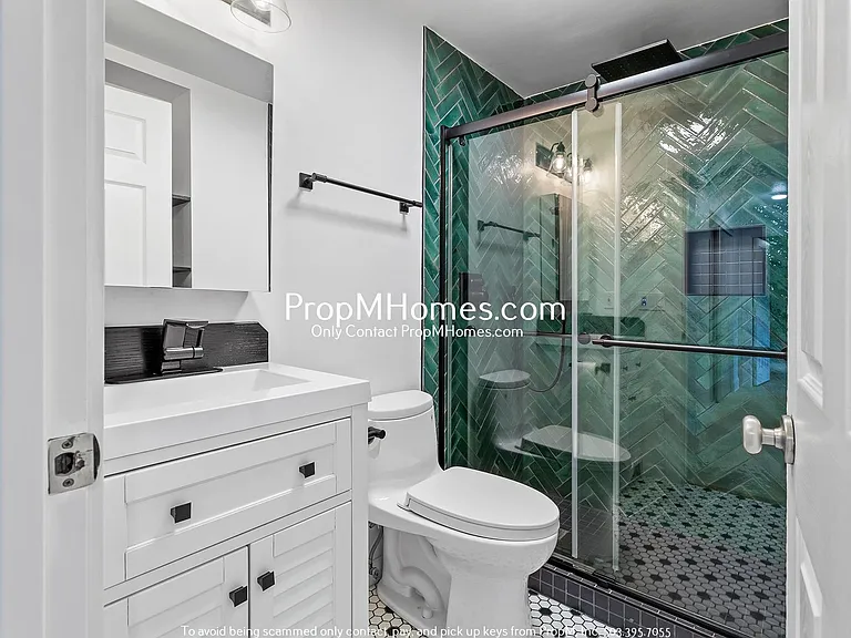7937 SW 40th Ave #E — Photo 22