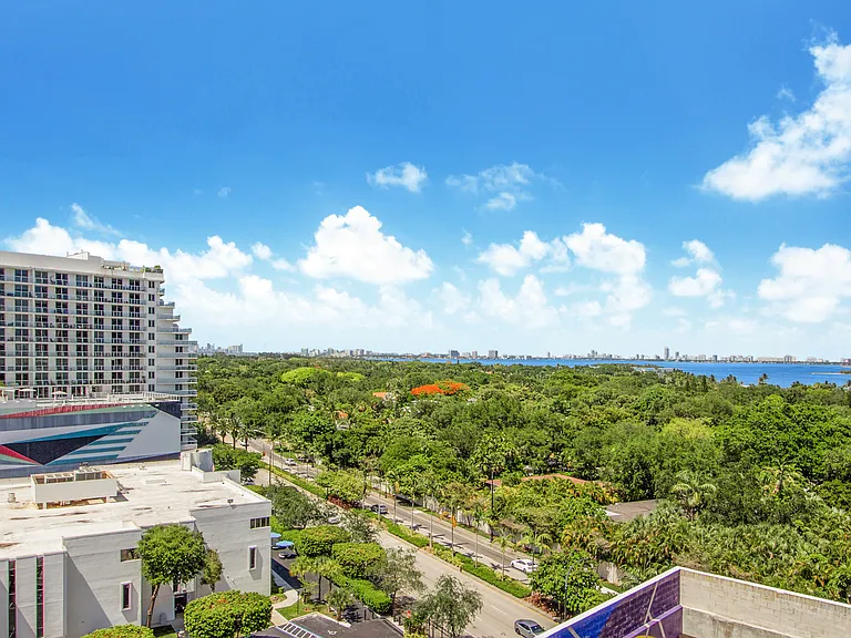 3900 Biscayne Blvd #811 — Photo 10