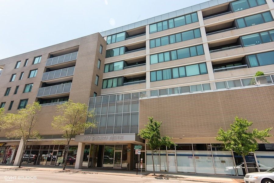 1st image of 900 Chicago Ave Unit 612